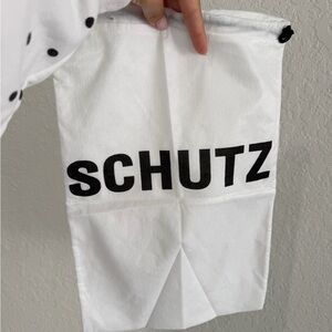 SCHUTZ White and Black Logo Drawstring Dust Bag